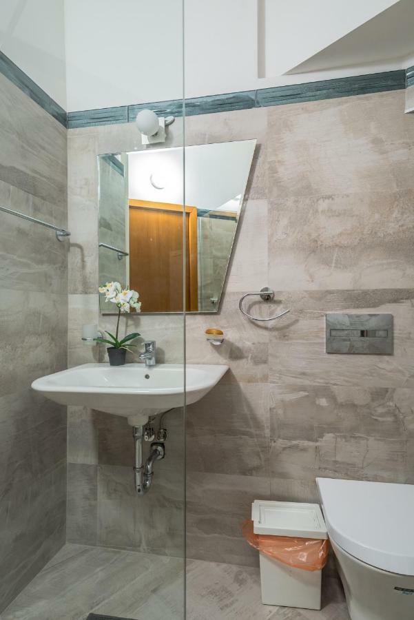5Th Avenue Sofia Two Bedroom, Two Bathroom, Positano Street Suite By Flat Mаnager Exterior photo