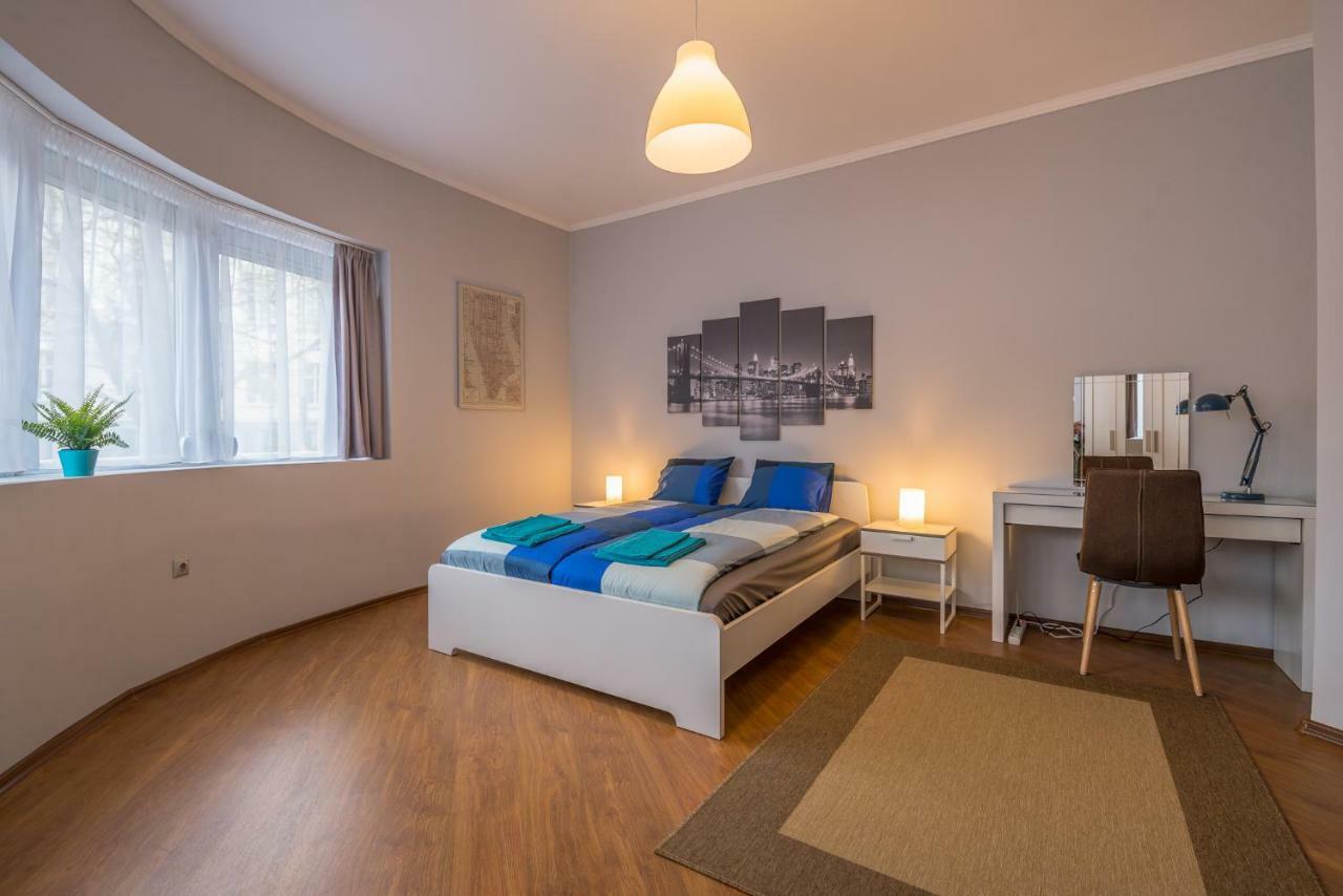 5Th Avenue Sofia Two Bedroom, Two Bathroom, Positano Street Suite By Flat Mаnager Exterior photo